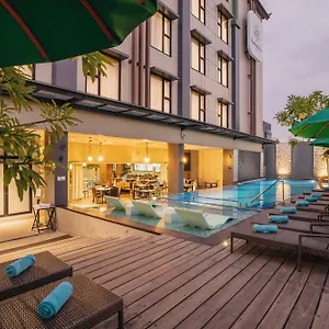 Kamaniiya Petitenget Hotel