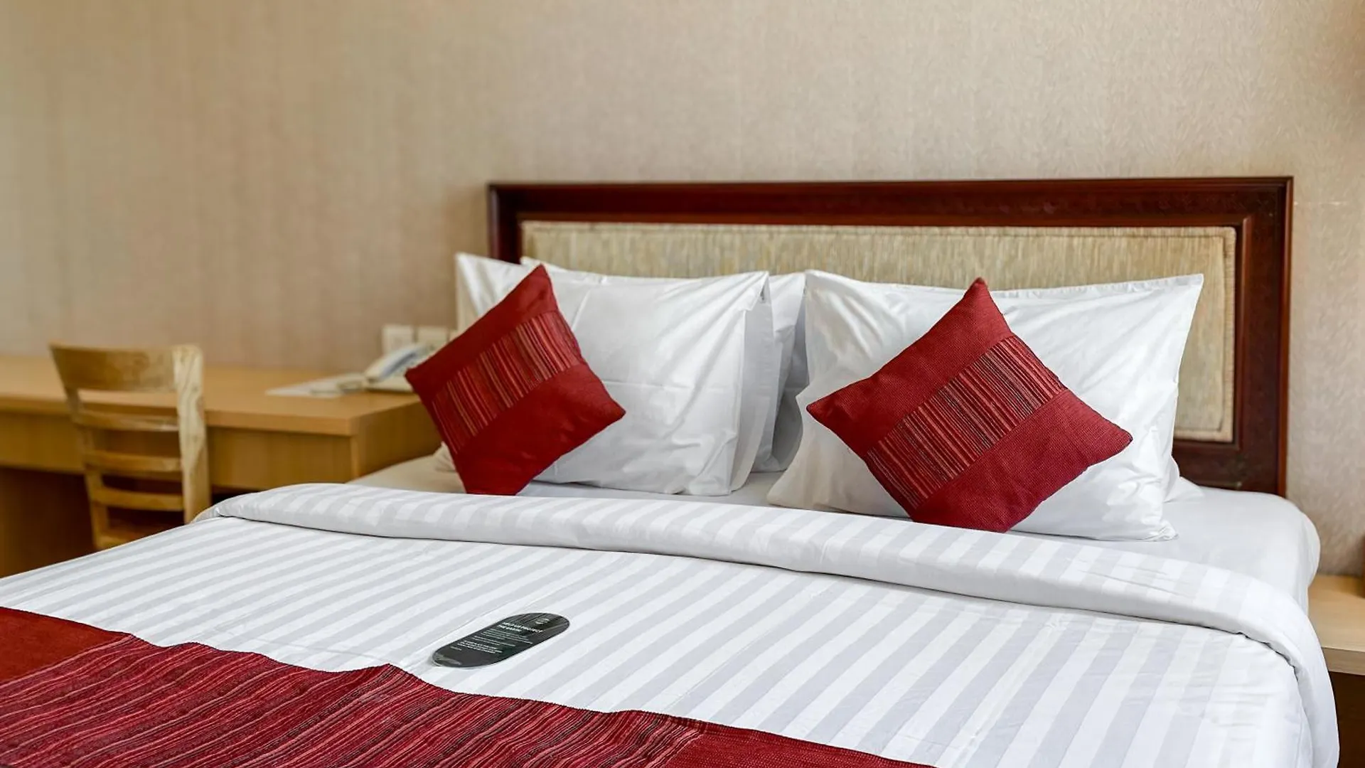 Svarna Suites Seminyak Hotel Seminyak (Bali)