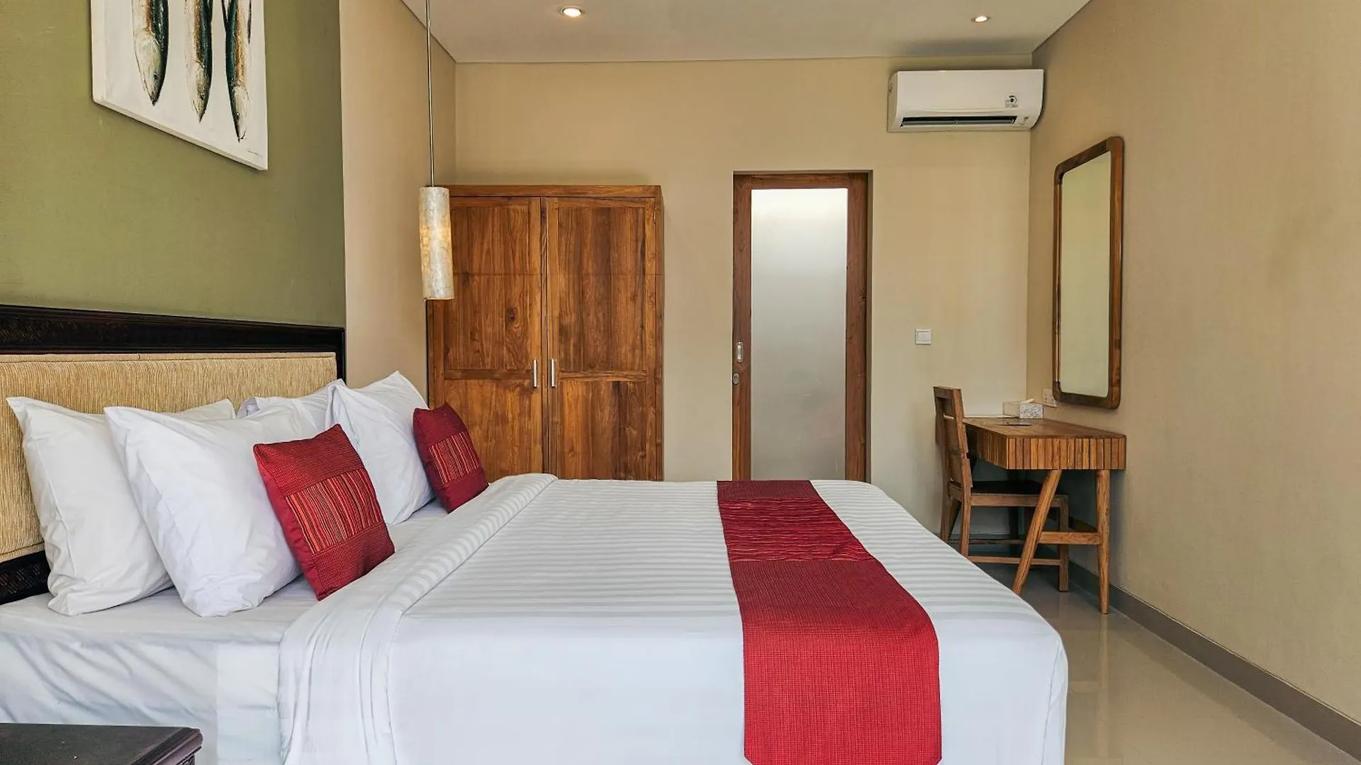 Svarna Suites Seminyak Seminyak (Bali)